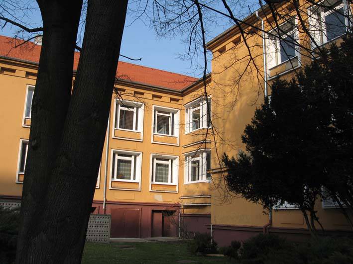 Gymnázium Einsteinova, r. 1956